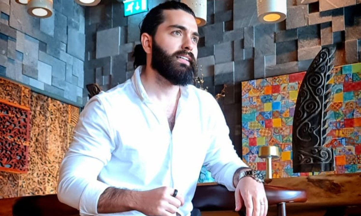 Meet Moayad Alsawaf, a passionate food blogger who shares Joy and Happiness with his followers