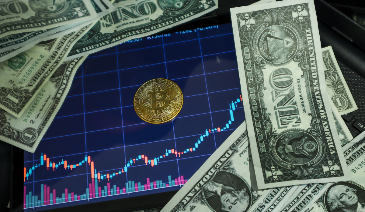 US dollar notes with Bitcoin